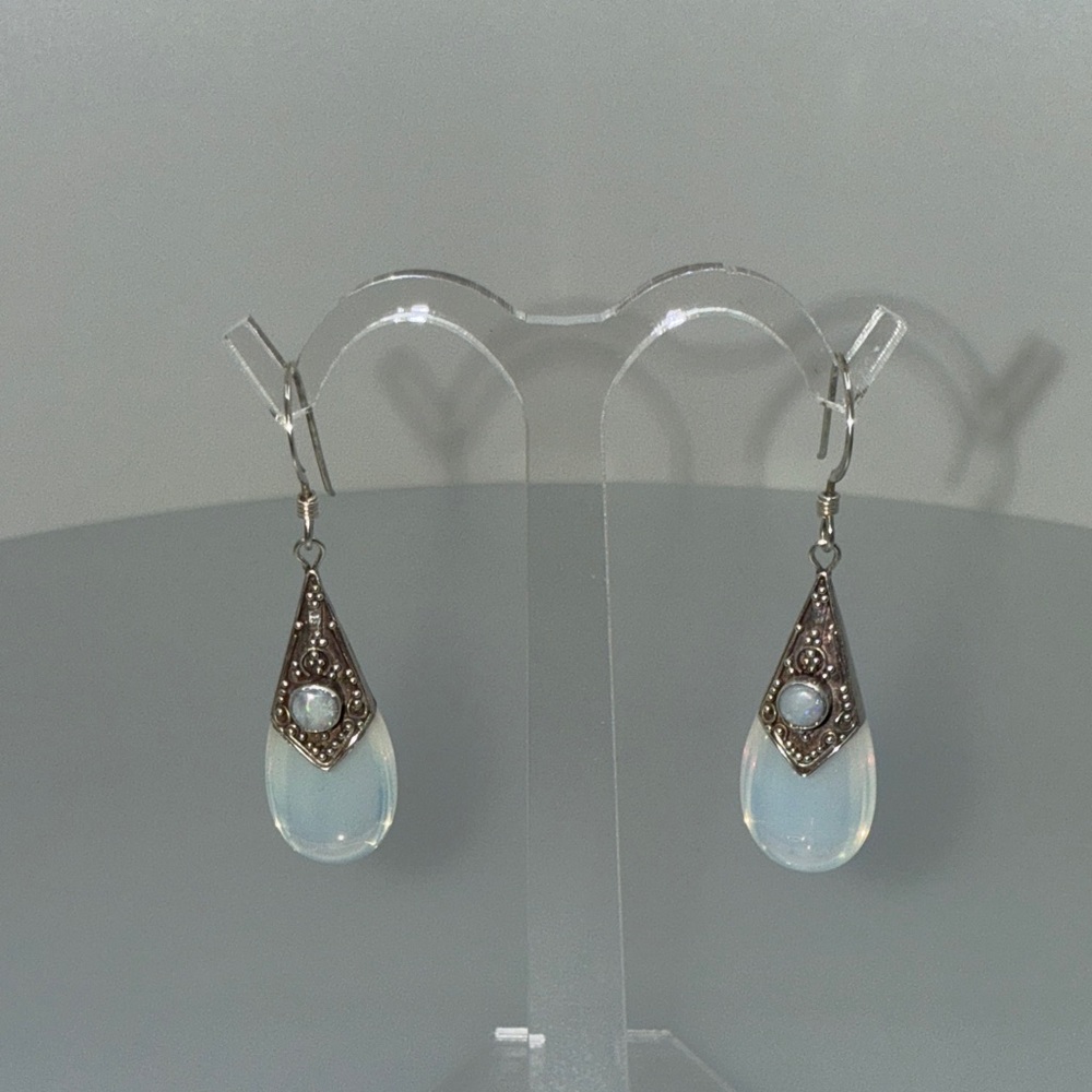 Elegant 925 sterling Silver and White Opal Teardrop Earrings